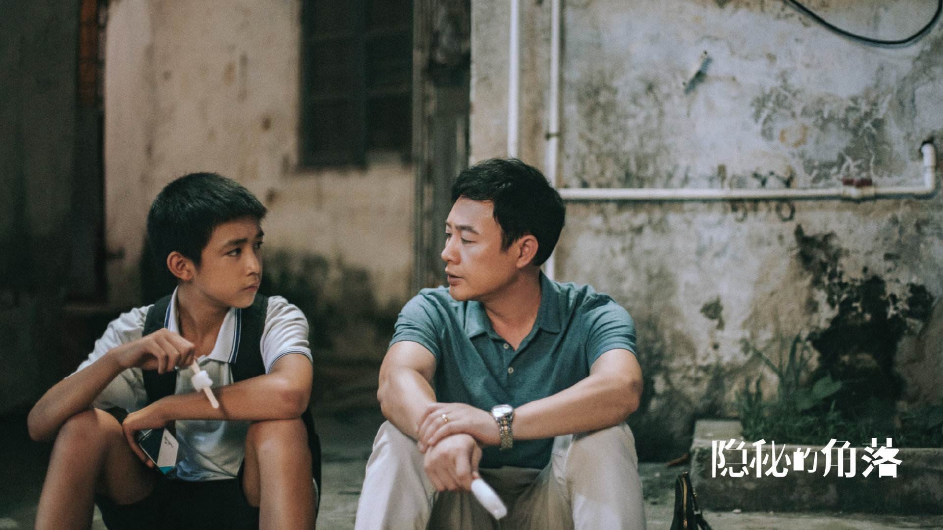 阿根廷马术代表队在巴黎奥运会团体障碍赛中获得铜牌，展现团队协作精神。